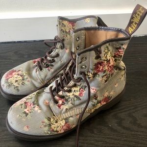 Dr. Martens (floral)